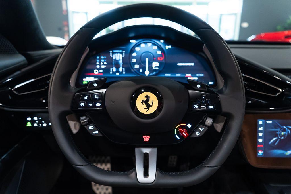 http://www.koenigseggchicago.com/galleria_images/182/182_p5_l.jpg