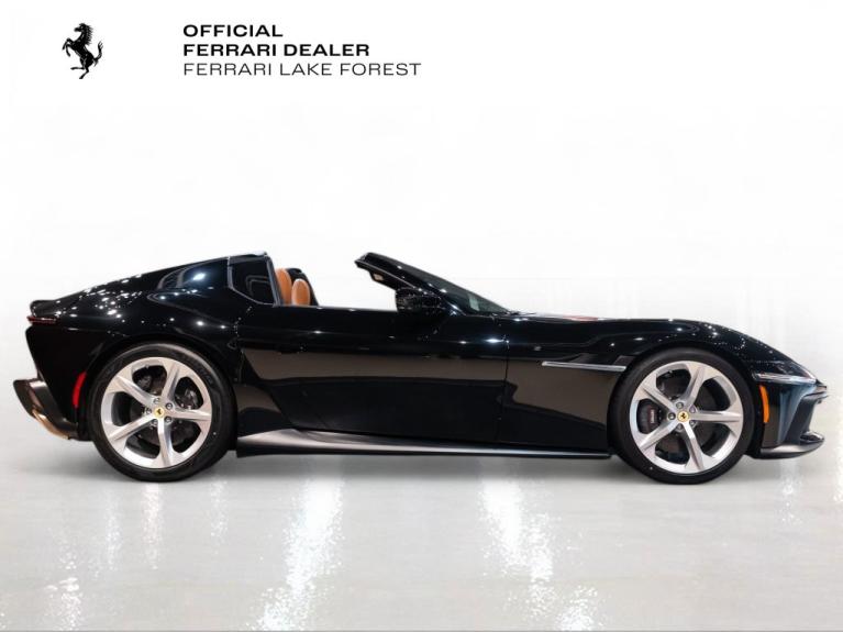 http://www.koenigseggchicago.com/galleria_images/182/182_p9_f.jpg