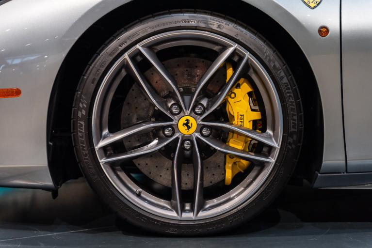 http://www.koenigseggchicago.com/galleria_images/185/185_p13_f.jpg