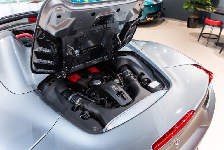 http://www.koenigseggchicago.com/galleria_images/185/185_p17_f.jpg