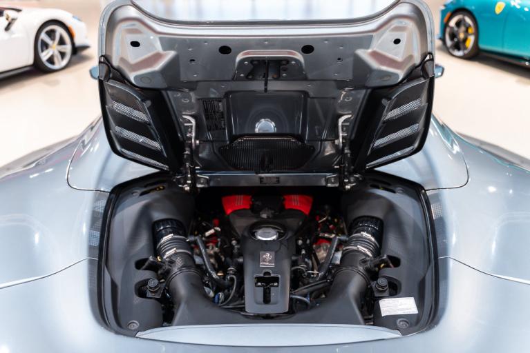 http://www.koenigseggchicago.com/galleria_images/185/185_p18_f.jpg