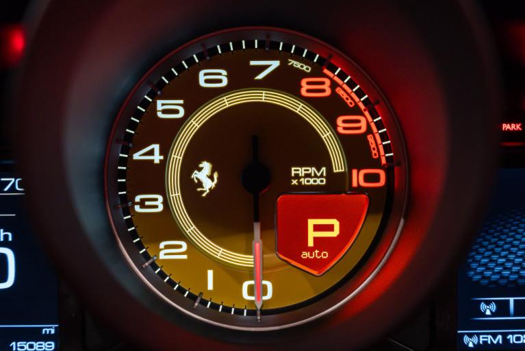 http://www.koenigseggchicago.com/galleria_images/185/185_p34_f.jpg