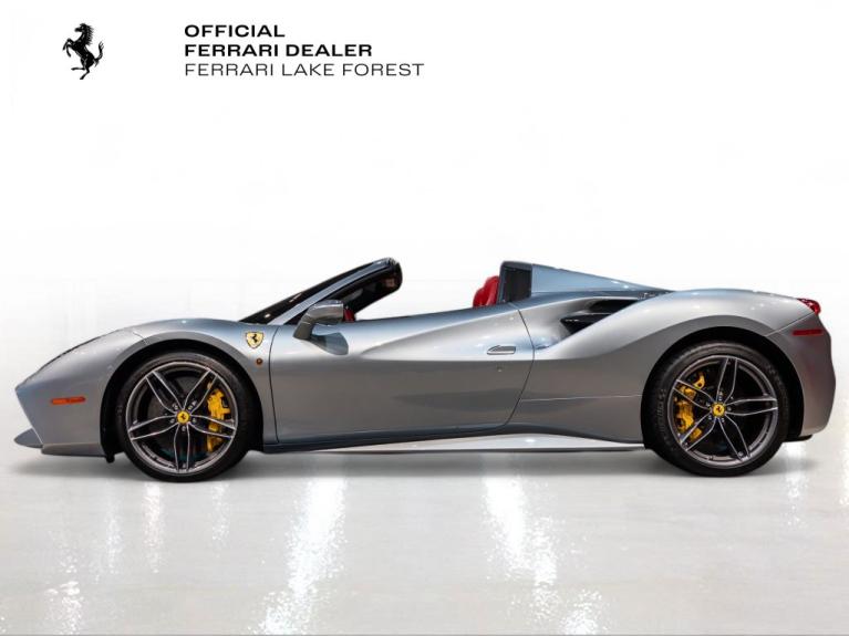 http://www.koenigseggchicago.com/galleria_images/185/185_p3_f.jpg