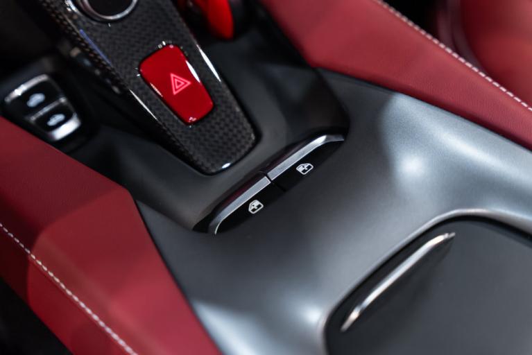 http://www.koenigseggchicago.com/galleria_images/186/186_p46_f.jpg