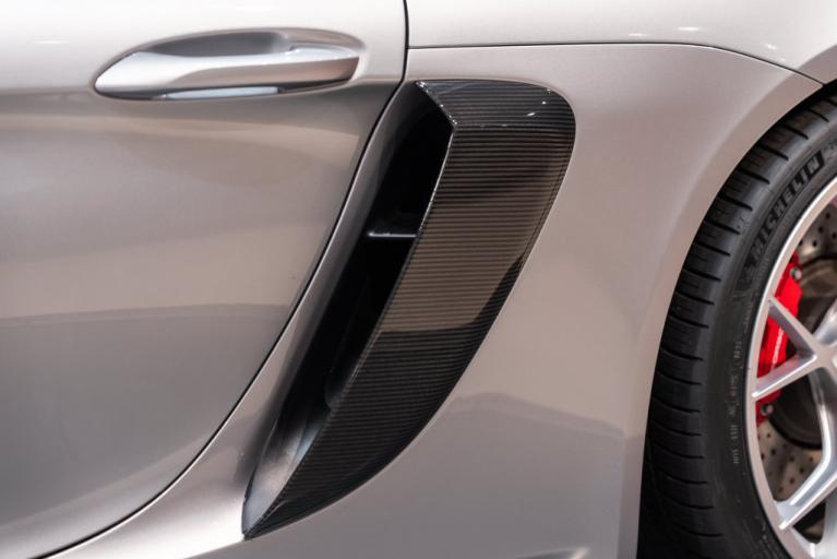 http://www.koenigseggchicago.com/galleria_images/187/187_p12_f.jpg