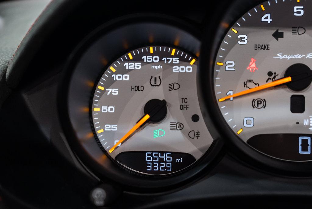 http://www.koenigseggchicago.com/galleria_images/187/187_p25_l.jpg