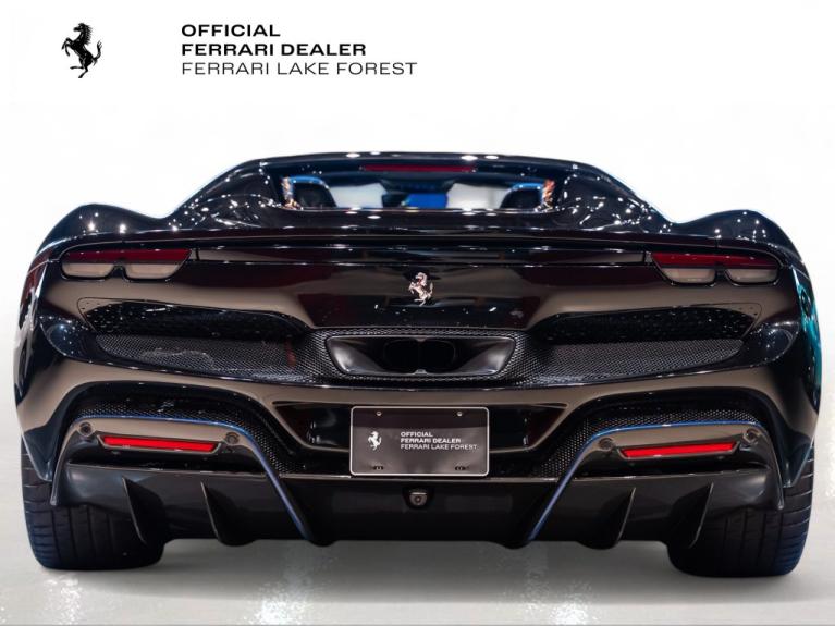 http://www.koenigseggchicago.com/galleria_images/188/188_p11_f.jpg