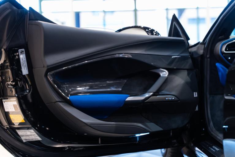 http://www.koenigseggchicago.com/galleria_images/188/188_p26_f.jpg