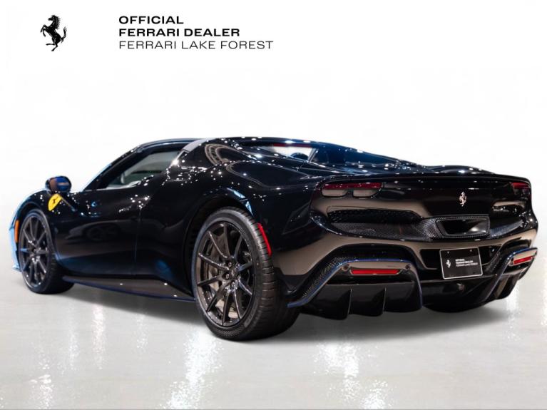 http://www.koenigseggchicago.com/galleria_images/188/188_p2_f.jpg