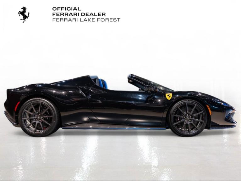 http://www.koenigseggchicago.com/galleria_images/188/188_p9_f.jpg
