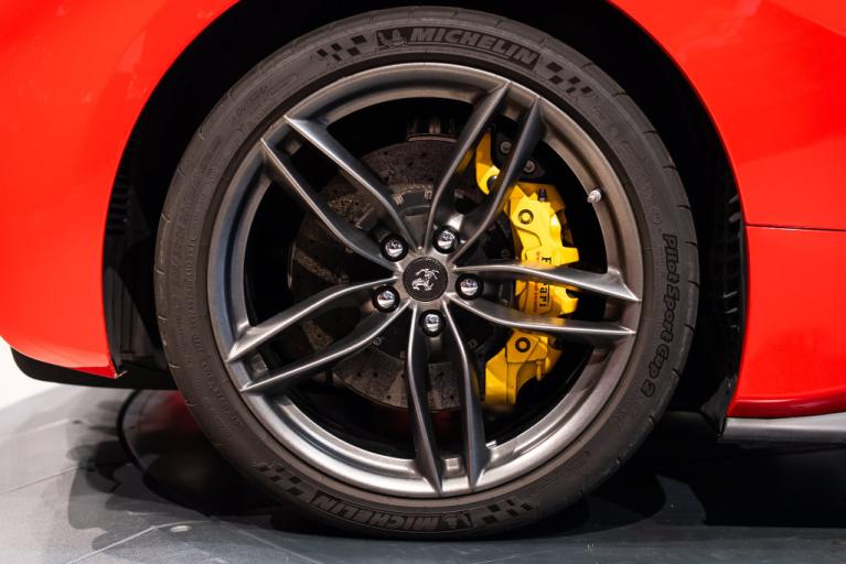 http://www.koenigseggchicago.com/galleria_images/189/189_p15_f.jpg