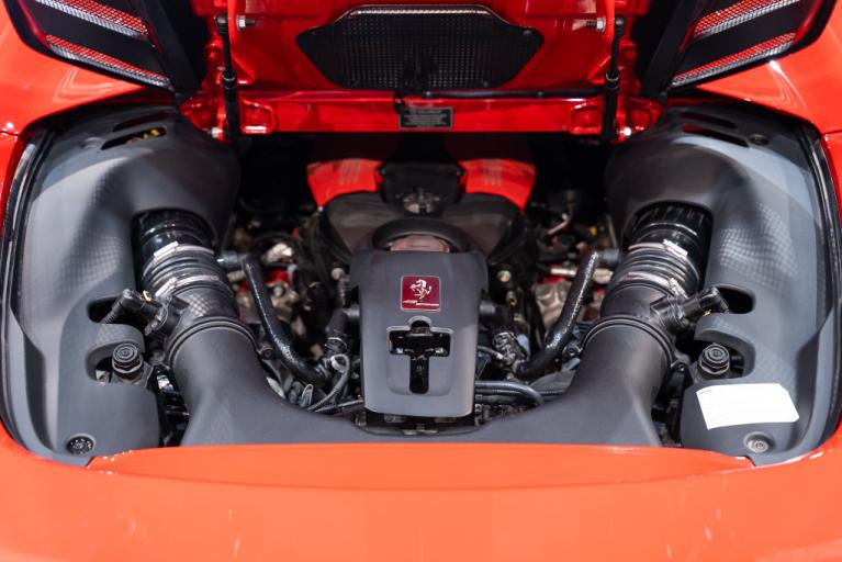 http://www.koenigseggchicago.com/galleria_images/189/189_p18_f.jpg