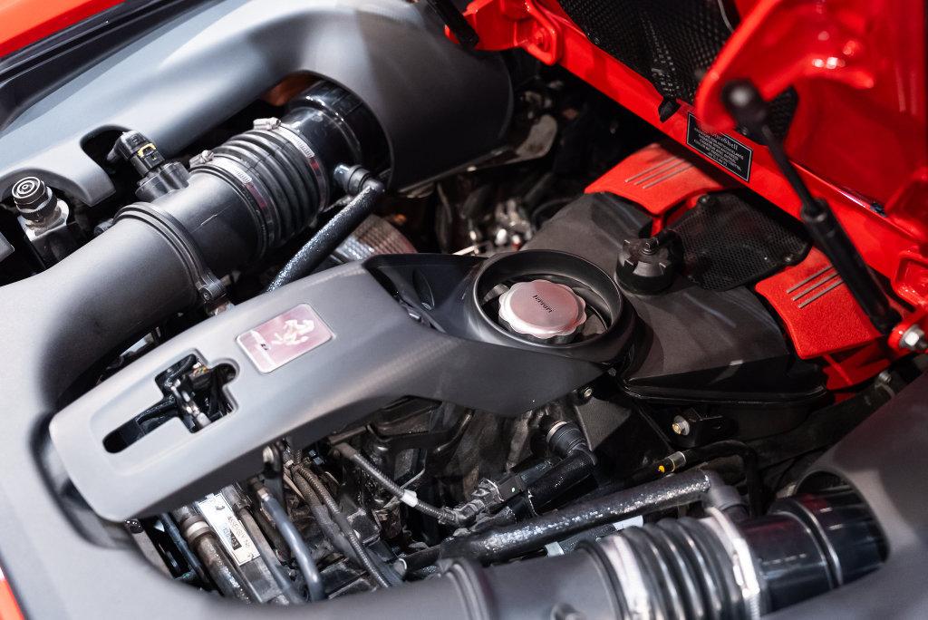 http://www.koenigseggchicago.com/galleria_images/189/189_p19_l.jpg