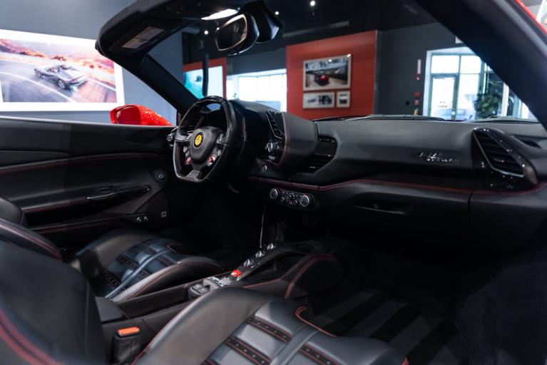http://www.koenigseggchicago.com/galleria_images/189/189_p27_f.jpg
