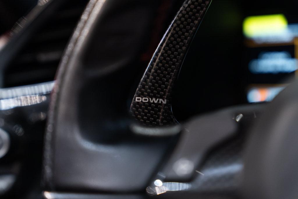 http://www.koenigseggchicago.com/galleria_images/189/189_p38_l.jpg