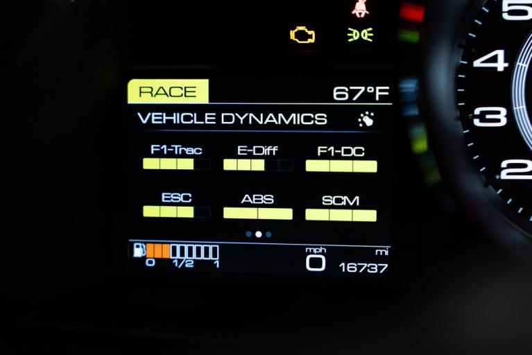 http://www.koenigseggchicago.com/galleria_images/189/189_p42_f.jpg
