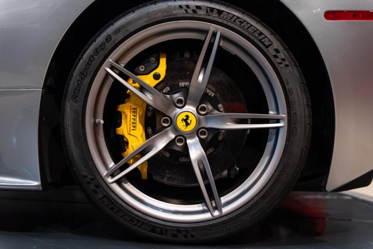 http://www.koenigseggchicago.com/galleria_images/190/190_p14_f.jpg