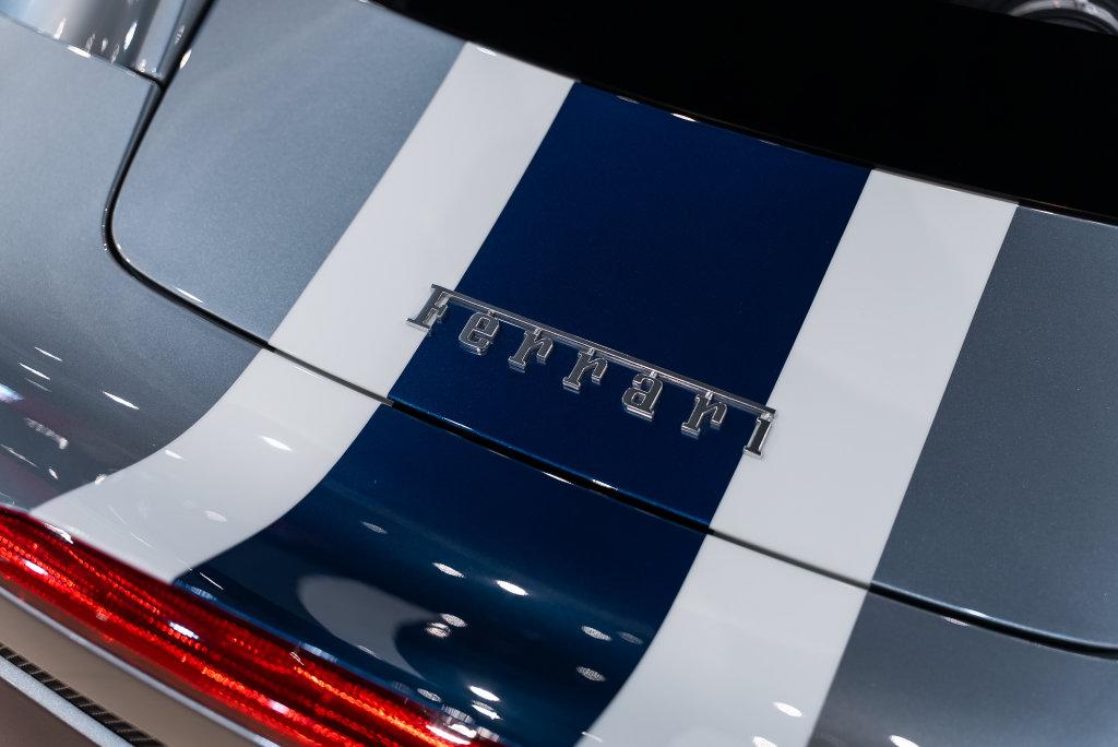 http://www.koenigseggchicago.com/galleria_images/190/190_p23_l.jpg