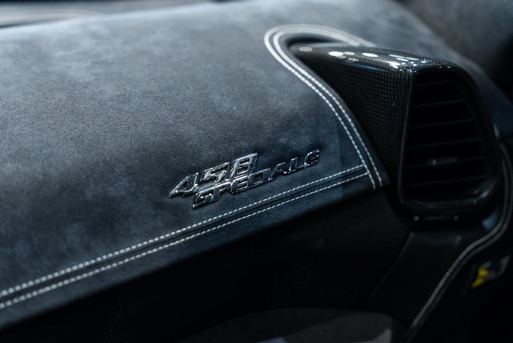 http://www.koenigseggchicago.com/galleria_images/190/190_p53_l.jpg
