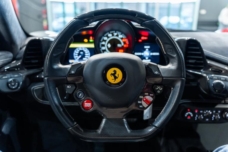http://www.koenigseggchicago.com/galleria_images/190/190_p5_f.jpg