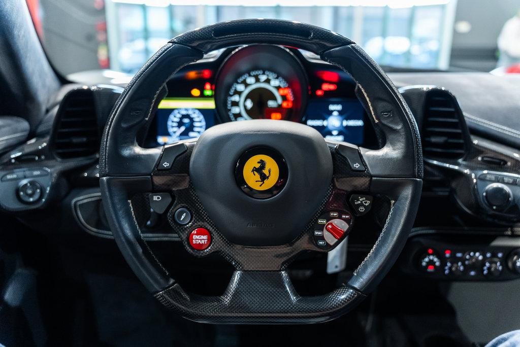 http://www.koenigseggchicago.com/galleria_images/190/190_p5_l.jpg
