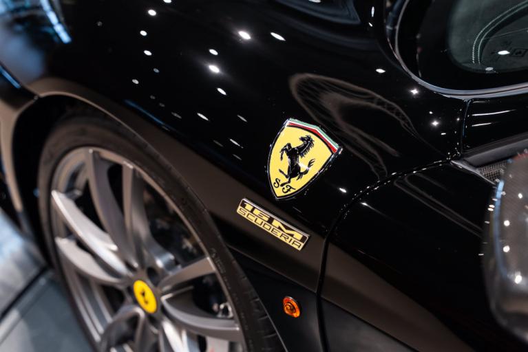 http://www.koenigseggchicago.com/galleria_images/191/191_p12_f.jpg