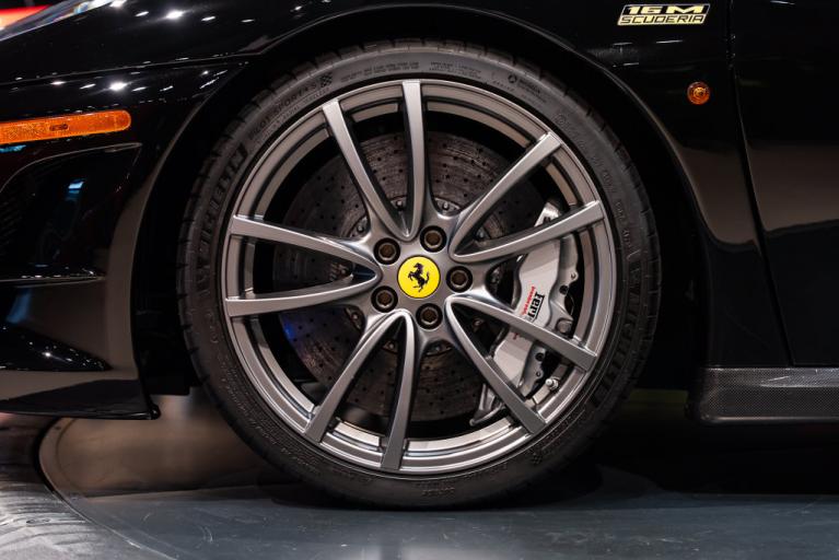 http://www.koenigseggchicago.com/galleria_images/191/191_p13_f.jpg