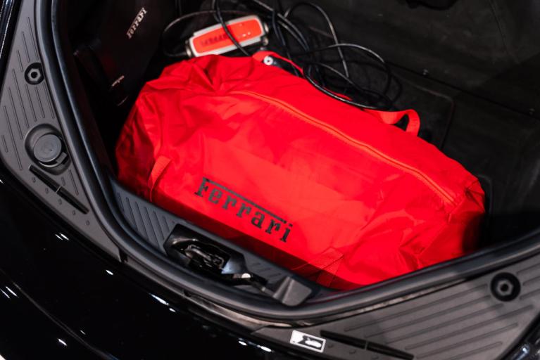 http://www.koenigseggchicago.com/galleria_images/191/191_p23_f.jpg