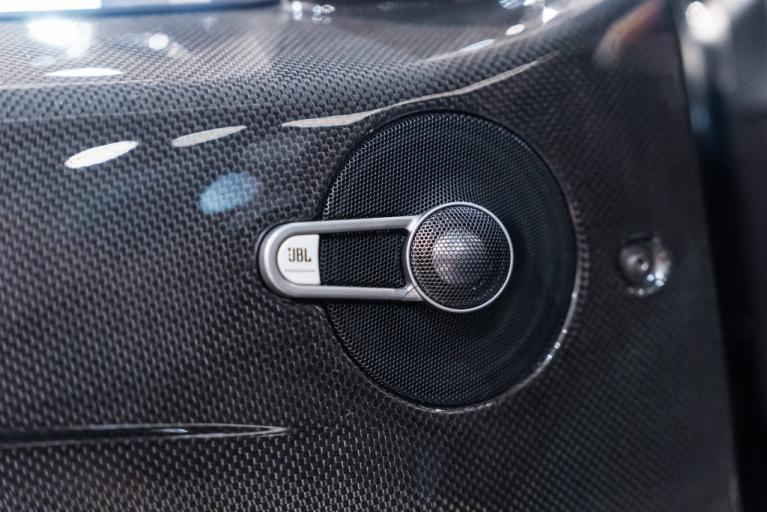http://www.koenigseggchicago.com/galleria_images/191/191_p26_f.jpg