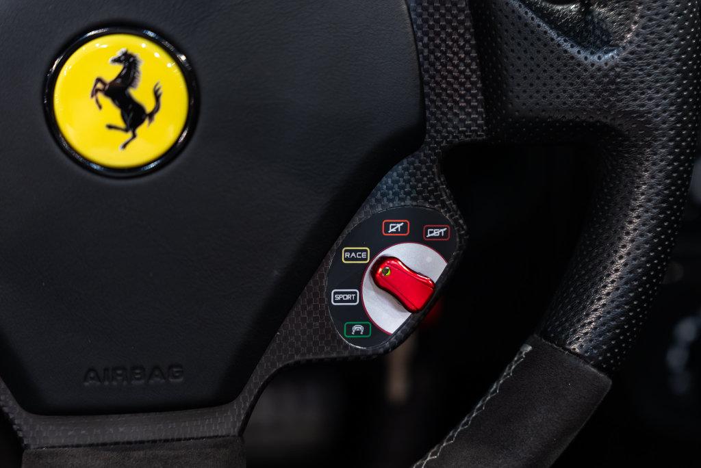 http://www.koenigseggchicago.com/galleria_images/191/191_p31_l.jpg