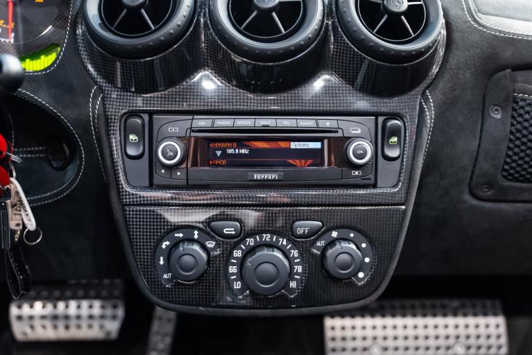 http://www.koenigseggchicago.com/galleria_images/191/191_p40_f.jpg
