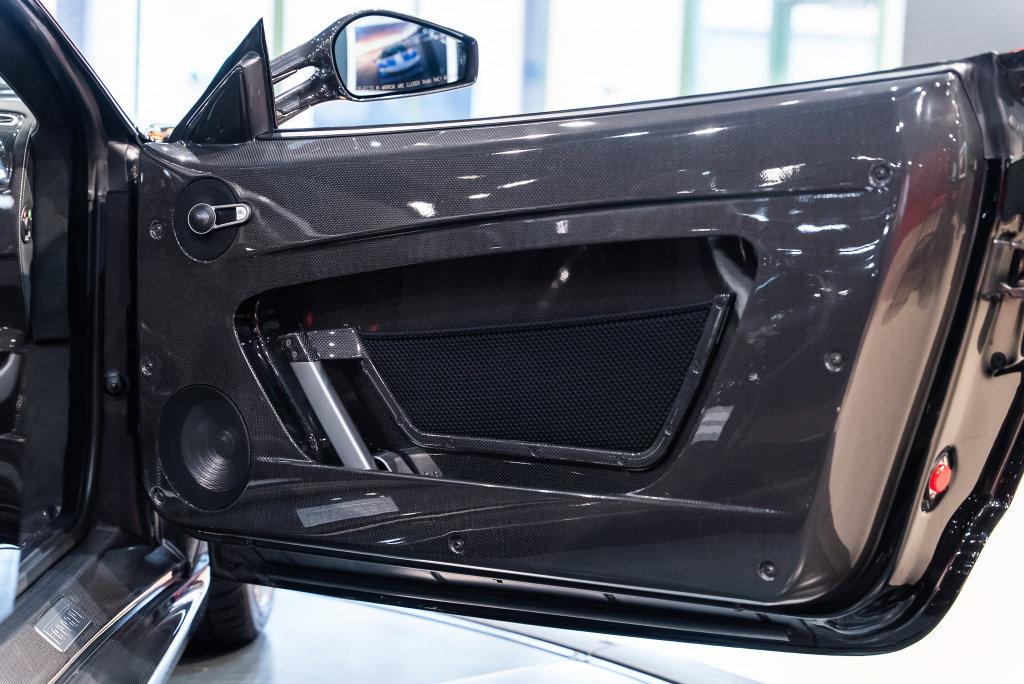 http://www.koenigseggchicago.com/galleria_images/191/191_p51_l.jpg