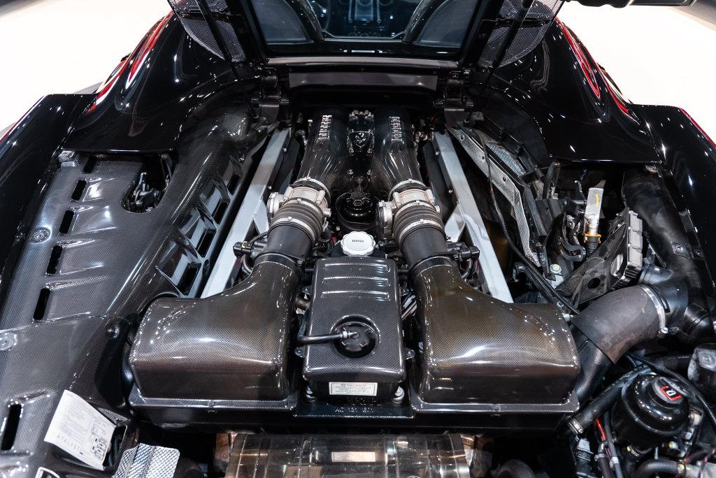 http://www.koenigseggchicago.com/galleria_images/191/191_p58_l.jpg