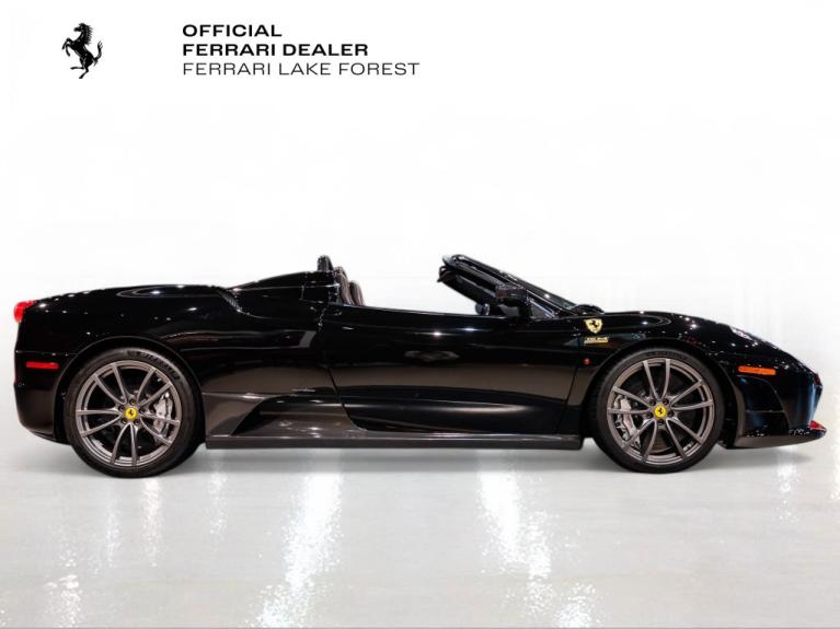 http://www.koenigseggchicago.com/galleria_images/191/191_p9_f.jpg