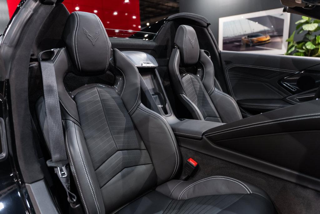 http://www.koenigseggchicago.com/galleria_images/193/193_p33_l.jpg