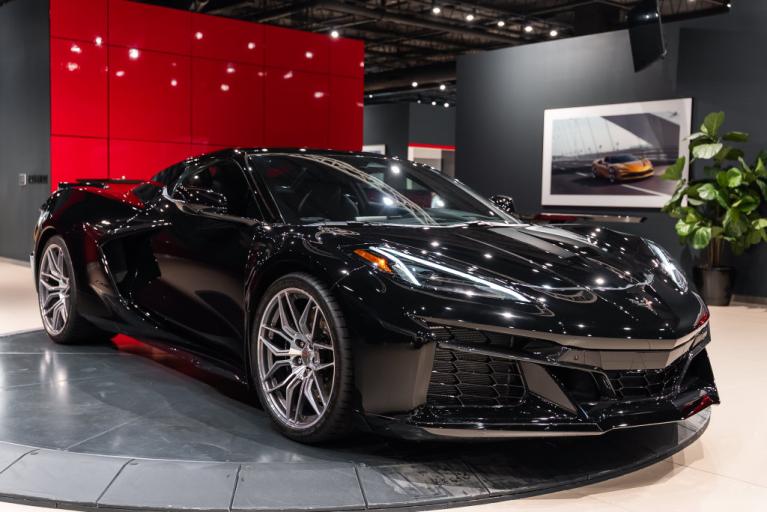 http://www.koenigseggchicago.com/galleria_images/193/193_p40_f.jpg