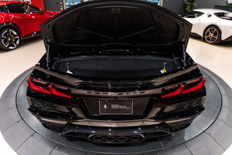 http://www.koenigseggchicago.com/galleria_images/193/193_p4_f.jpg