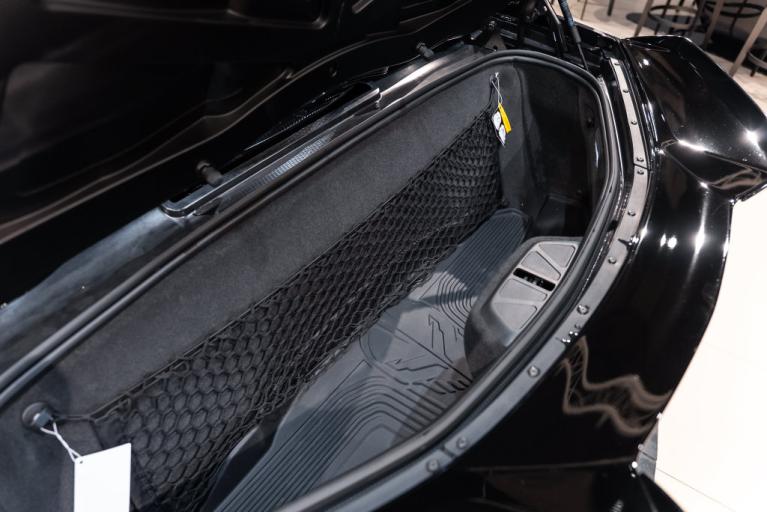 http://www.koenigseggchicago.com/galleria_images/193/193_p5_f.jpg