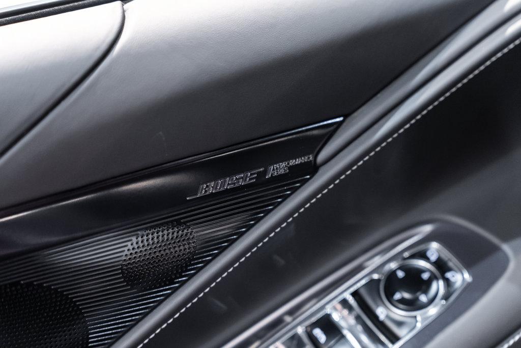 http://www.koenigseggchicago.com/galleria_images/193/193_p9_l.jpg