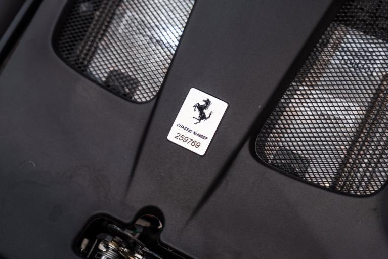 http://www.koenigseggchicago.com/galleria_images/194/194_p20_f.jpg
