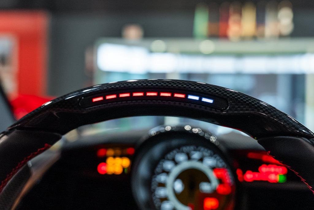 http://www.koenigseggchicago.com/galleria_images/194/194_p31_l.jpg