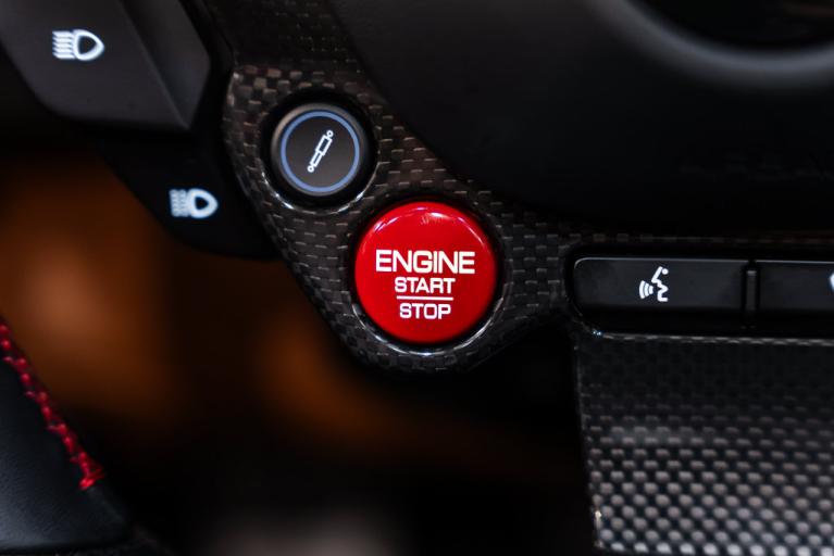 http://www.koenigseggchicago.com/galleria_images/194/194_p33_f.jpg