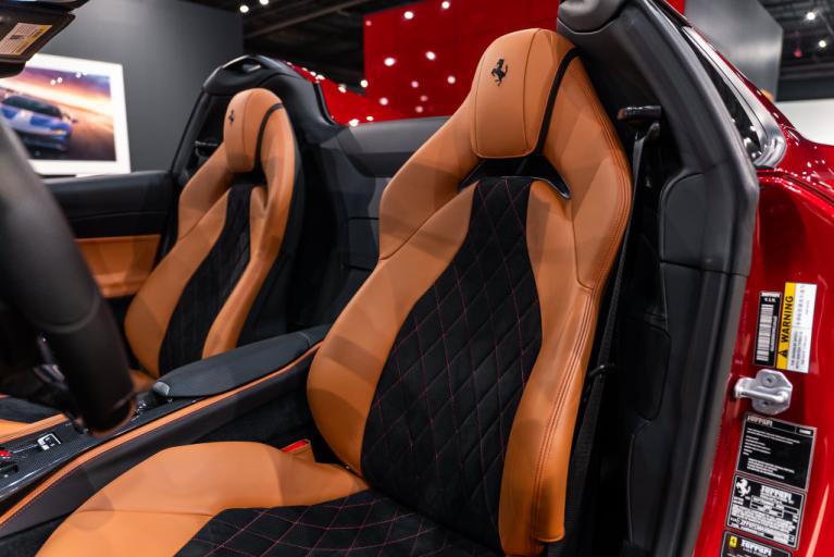 http://www.koenigseggchicago.com/galleria_images/194/194_p4_f.jpg