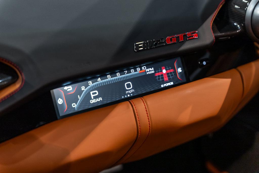 http://www.koenigseggchicago.com/galleria_images/194/194_p52_l.jpg