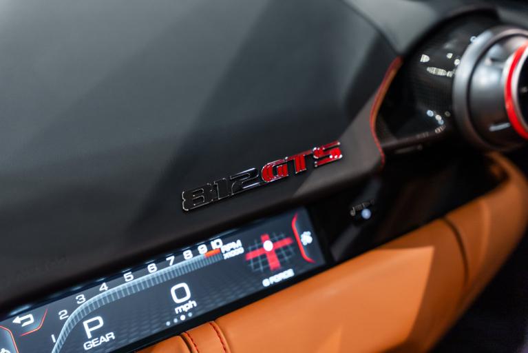 http://www.koenigseggchicago.com/galleria_images/194/194_p53_f.jpg