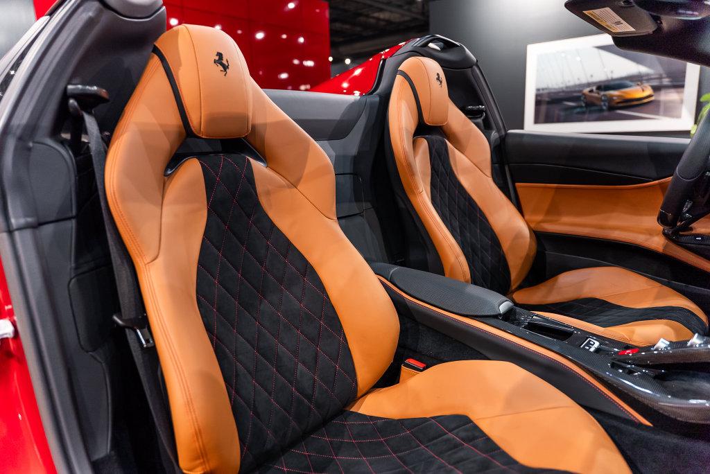 http://www.koenigseggchicago.com/galleria_images/194/194_p55_l.jpg