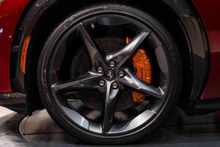 http://www.koenigseggchicago.com/galleria_images/195/195_p13_f.jpg