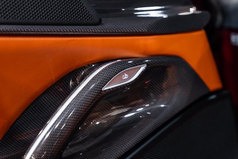 http://www.koenigseggchicago.com/galleria_images/195/195_p31_f.jpg