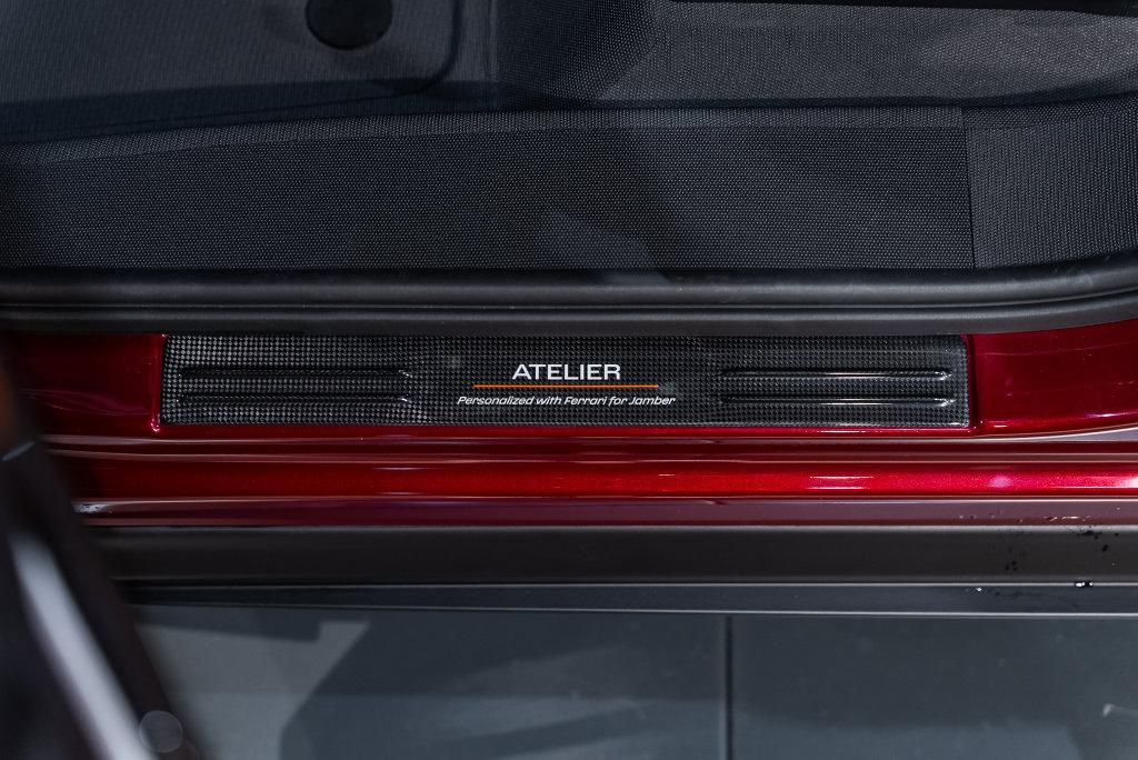 http://www.koenigseggchicago.com/galleria_images/195/195_p32_l.jpg