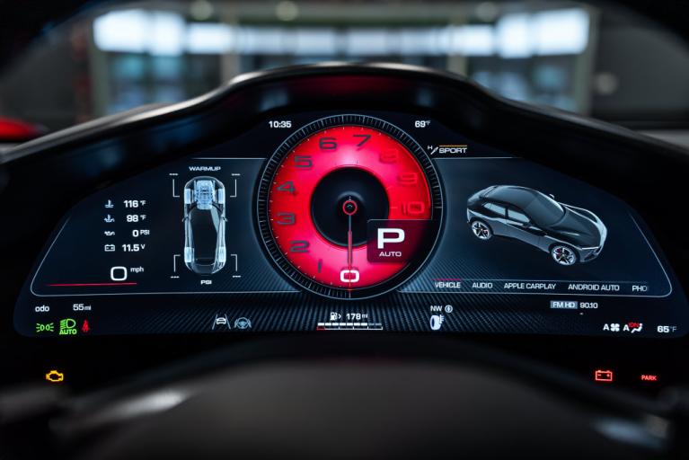 http://www.koenigseggchicago.com/galleria_images/195/195_p41_f.jpg
